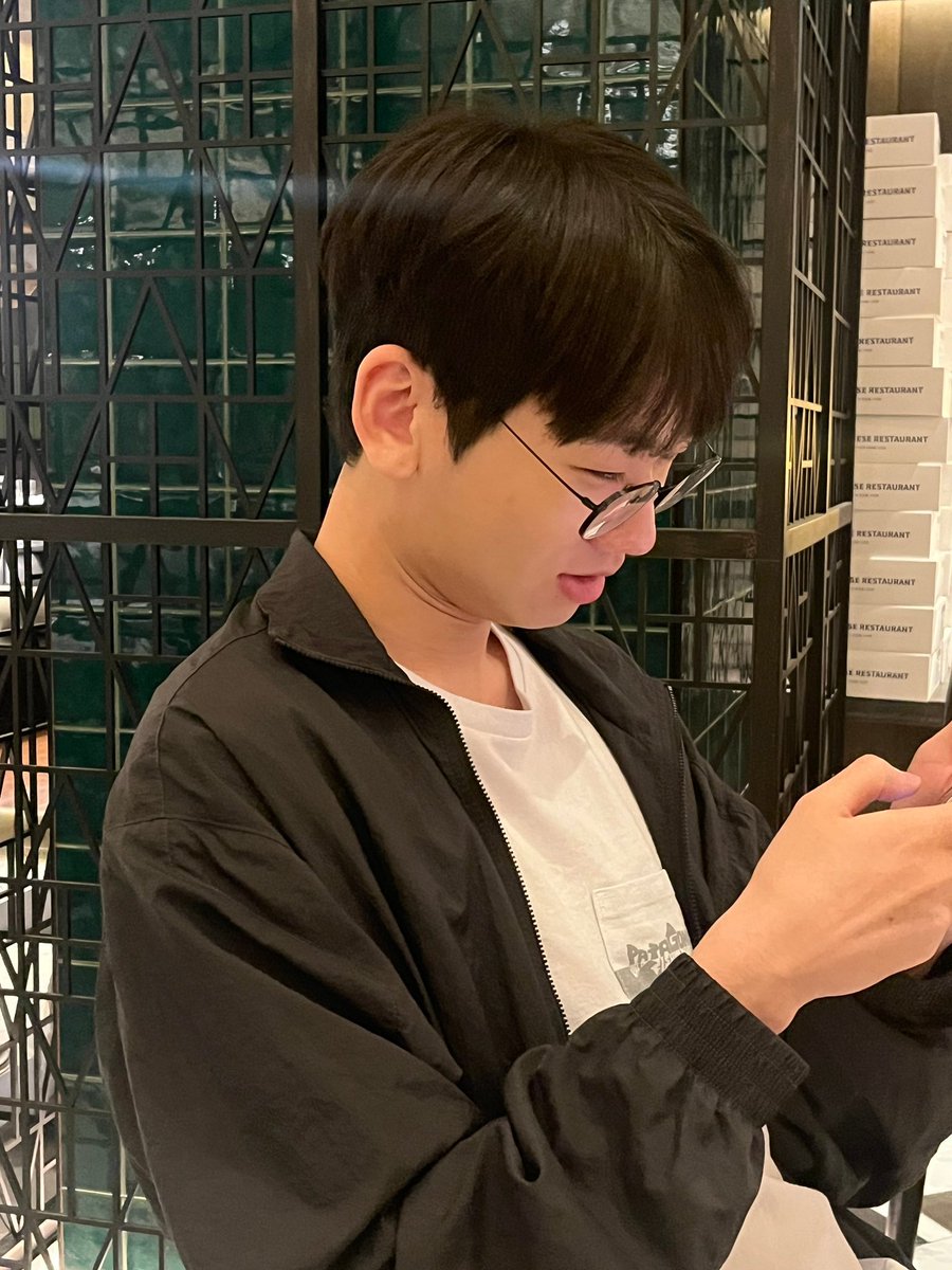 hwaforu's tweet photo. @springfallph @doran_choi 🥺🥺🥺 UEUEUEUE https://t.co/8foyzbTid0