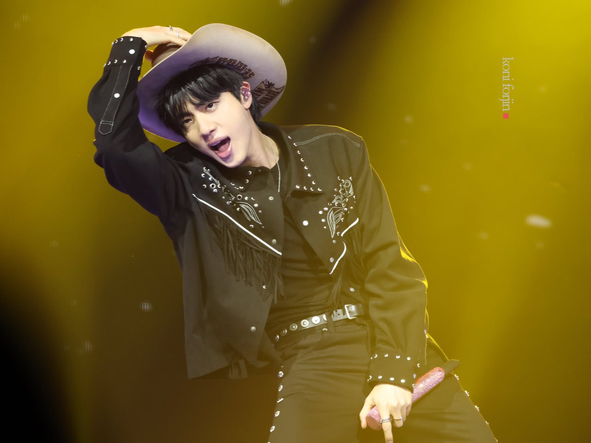 btsforever1207's tweet image. 250722 Dallas day1 HD
Rope It
#๋ฐฉํ์๋
๋จ์ง #JIN #์ง #Jin_Echo #RUNSEOKJIN_epTOUR_Dallas #RUNSEOKJIN_epTOUR_Dallas_DAY1 @BTS_twt
