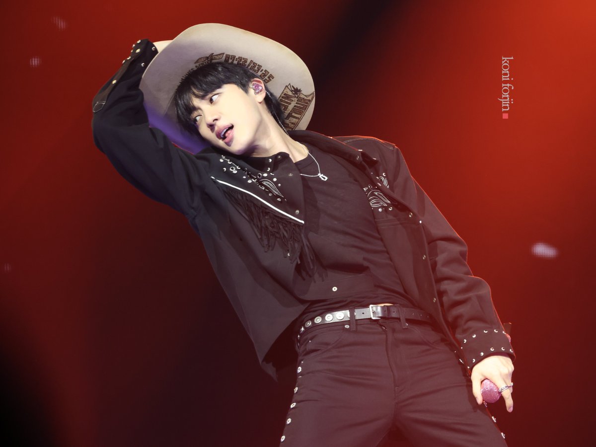 btsforever1207's tweet image. 250722 Dallas day1 HD
Rope It
#๋ฐฉํ์๋
๋จ์ง #JIN #์ง #Jin_Echo #RUNSEOKJIN_epTOUR_Dallas #RUNSEOKJIN_epTOUR_Dallas_DAY1 @BTS_twt