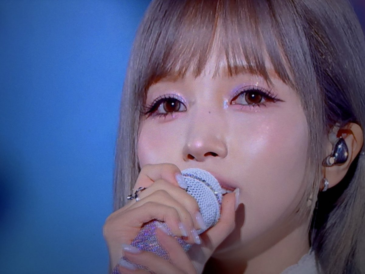 armyaoi08's tweet image. みーたん一人で意味わからんほど発光しててやばい