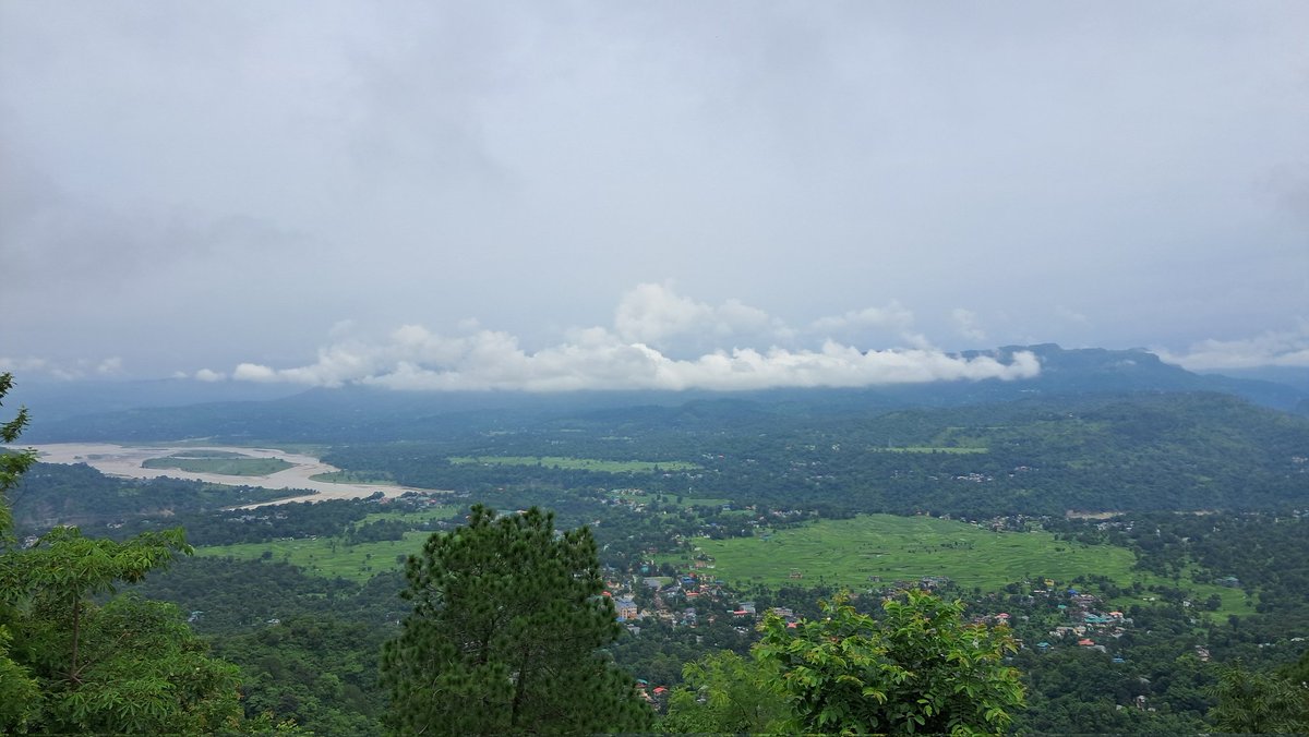 Incredible Himachal 
#Hometowan_Sandhole 

<a href="/payal_jos/">Dr. Payal Joshi</a> <a href="/manojpandey66/">Manoj Pandey</a>