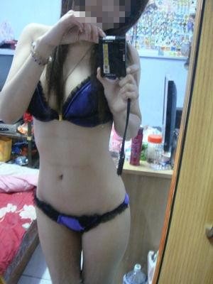 Twitterで祭り状態のこのＳＮＳサイト鬼やばたんｗ無料だしみんなあんなーーにエロいなんてww→bit.ly/2KY8KrKリリースされたばっかで男少ないから女が男を取り合い中ｗｗ急げｗ