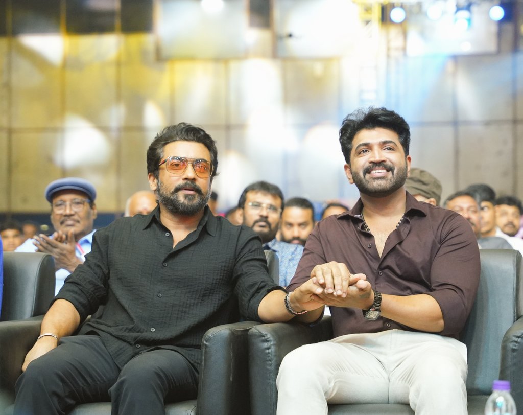 arunvijayno1's tweet image. Happy birthday @Suriya_offl brother!! ❤️ God bless you with good health and happiness.. Loads of luv from my family.. 🤗