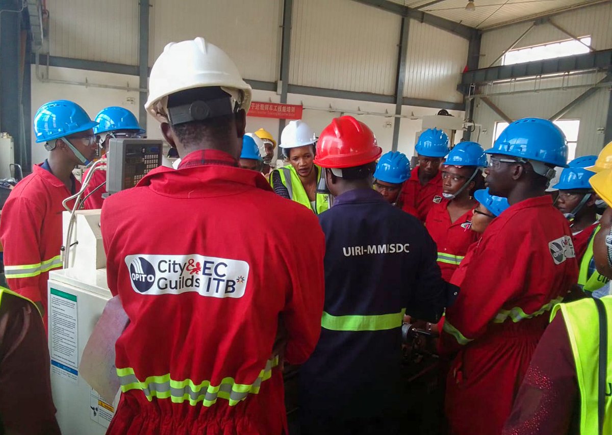 EnabelinUganda's tweet image. 🚨 Human Rights matter, even in business! 🇺🇬💼
Uganda’s National Action Plan on Business and Human Rights is reshaping the way we do business, putting people before profit. 💪🏾✨
It’s a team effort:
👩🏽💼 Ministry of Gender – leading the charge
🏢 Businesses – educating and…