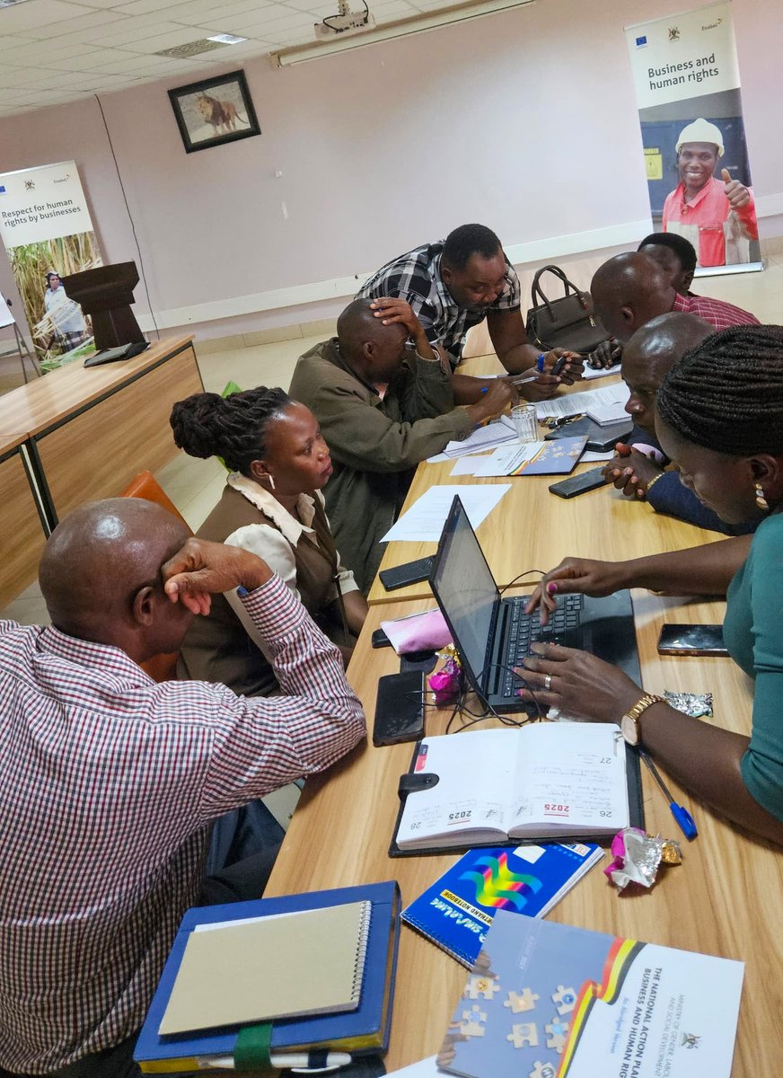 EnabelinUganda's tweet image. 🚨 Human Rights matter, even in business! 🇺🇬💼
Uganda’s National Action Plan on Business and Human Rights is reshaping the way we do business, putting people before profit. 💪🏾✨
It’s a team effort:
👩🏽💼 Ministry of Gender – leading the charge
🏢 Businesses – educating and…