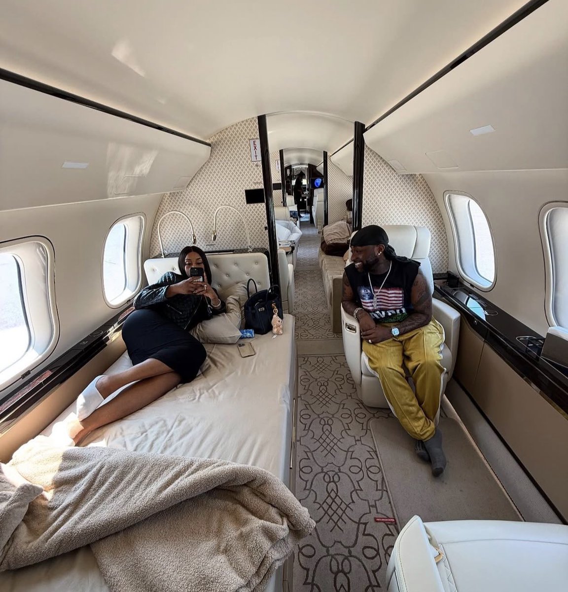 bigwiziii's tweet image. Some Of The Expensive Things Owned By Davido.
A Thread 🧵