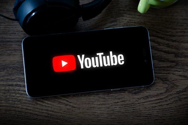 IndianTechGuide's tweet image. 🚨 YouTube has removed 11,000 channels linked to propaganda campaigns.