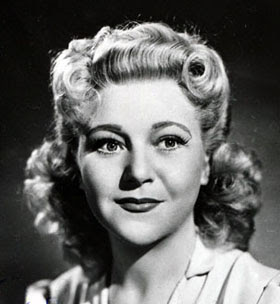 daveainsworth63's tweet image. Remembering the wonderful English actress Dora Bryan who died on this day in 2014. She was 91. #DoraBryan #ATasteOfHoney #TheBirthdayParty #TheGreenMan #CarryOnSergeant #MissRobinHood #HandsOfTheRipper #UpTheFront #TheGreatStTriniansTrainRobbery #DesertMice #FollowThatHorse