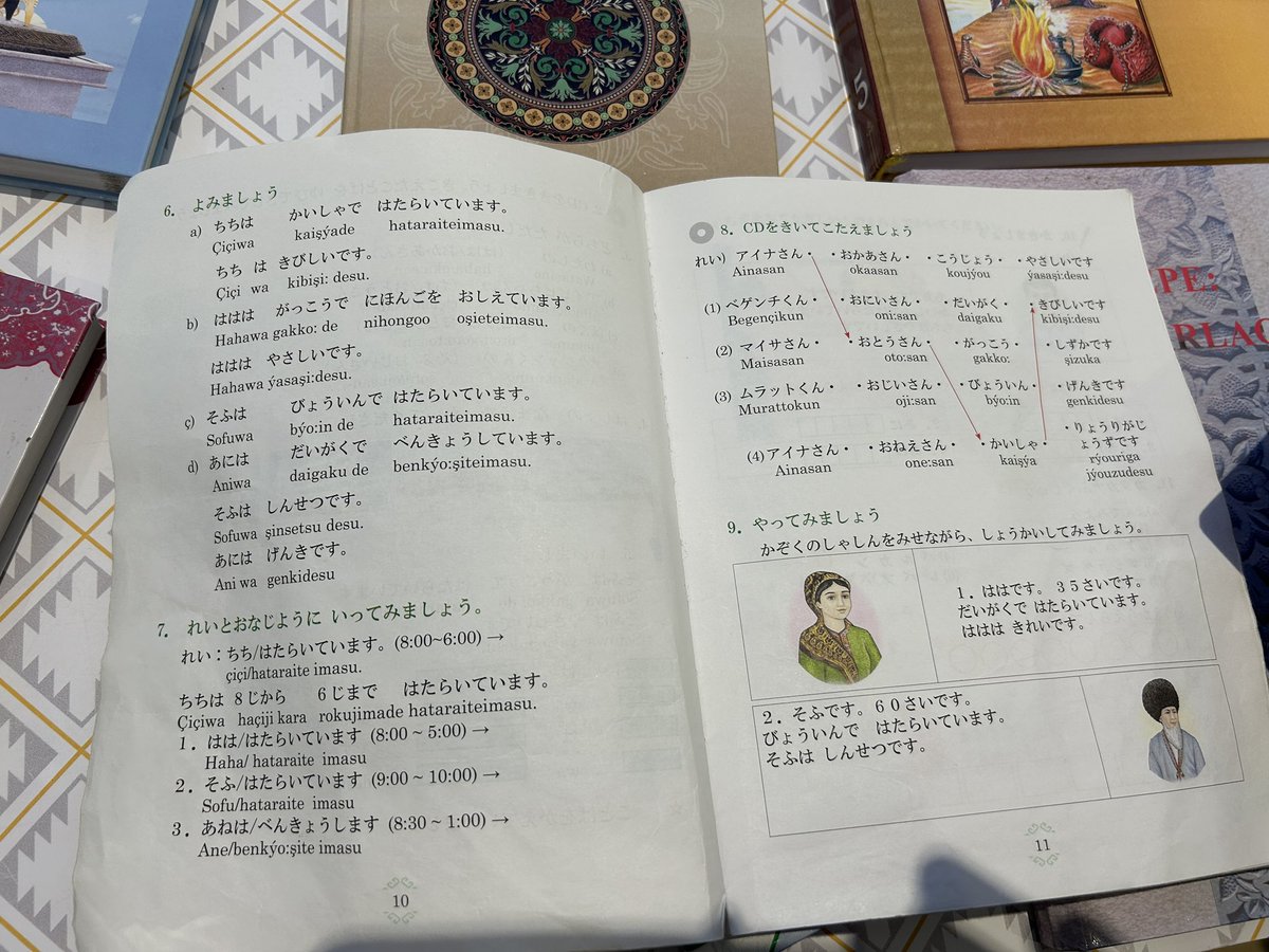 mihobell's tweet image. トルクメニスタン館の色々な展示の中でも特に興味を惹かれたのが、こちら。
日本語の教科書や、日本語・トルクメン語の辞書です。
手にとってじっくり見ちゃった📚
外国の方が日本語を学んでくれてるってなんだか嬉しいな。
私も色んな国の言葉を学びたいな
#こさちゃんズと万博
#トルクメニスタン館
