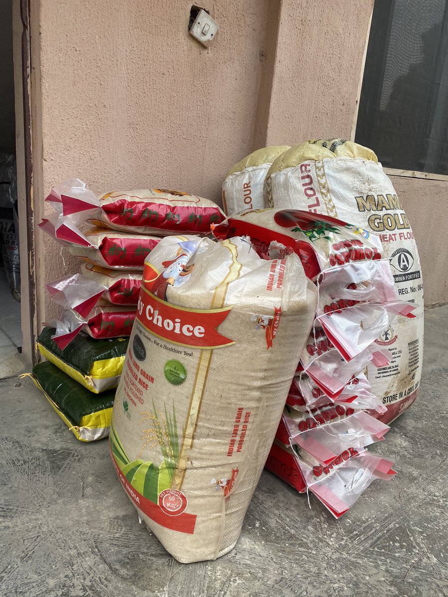 Irebamiolakanm1's tweet image. Come and buy rice ooo. Your foreign rice seller is here.
50kg= 82k
25kg= 41k
10kg= 17k
Location, ogba Lagos