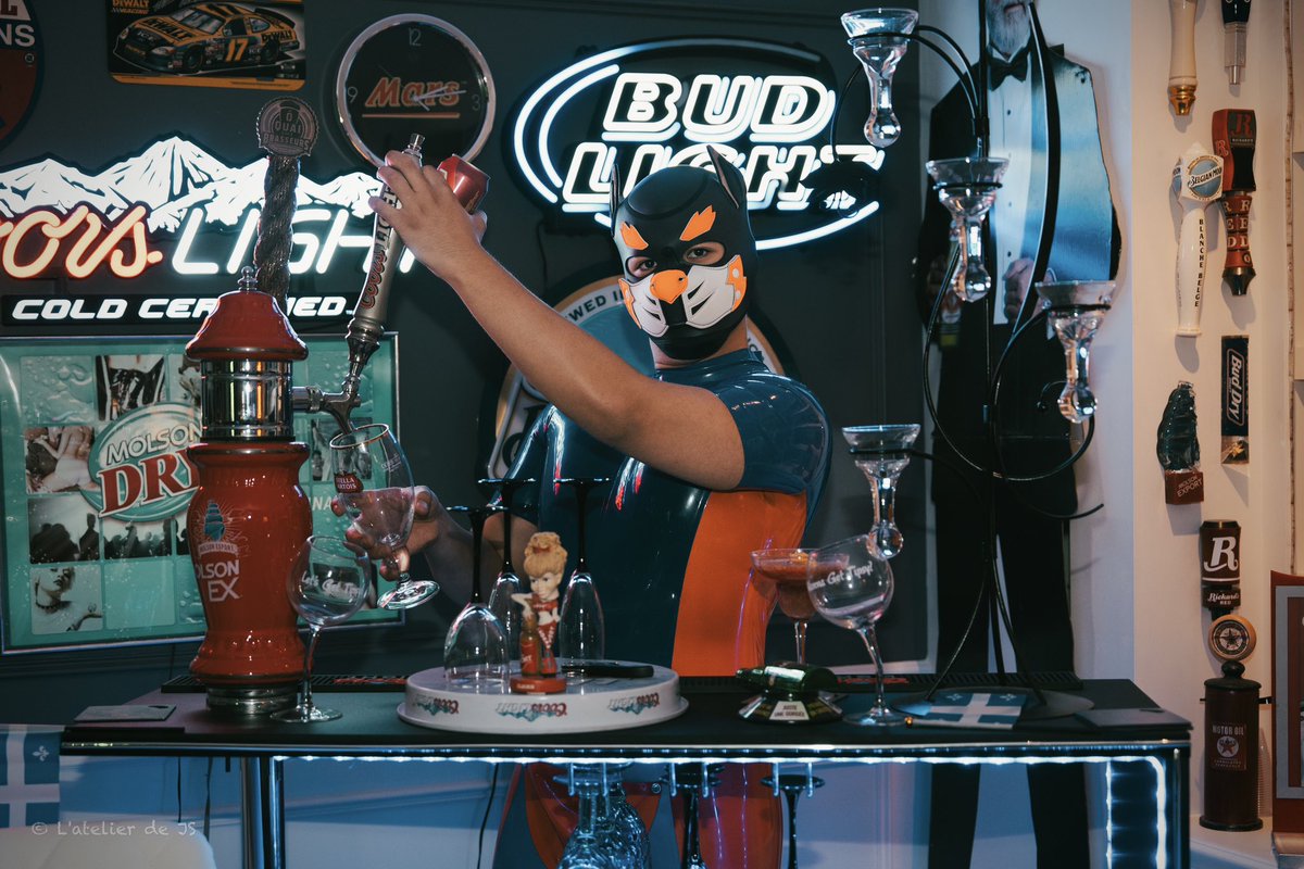 Chung the🐕小腸粉 (@chungchungneed) on Twitter photo ~ 腸 粉 深 夜 小 酒 館 🍺
Hey… it’s late. You want it straight from the tap or should I crack a cold one for ya👾
<a href="/js_hundchen/">Jarry, bad boy ver. 🐕</a> the 📷er ~ 腸 粉 深 夜 小 酒 館 🍺
Hey… it’s late. You want it straight from the tap or should I crack a cold one for ya👾
<a href="/js_hundchen/">Jarry, bad boy ver. 🐕</a> the 📷er