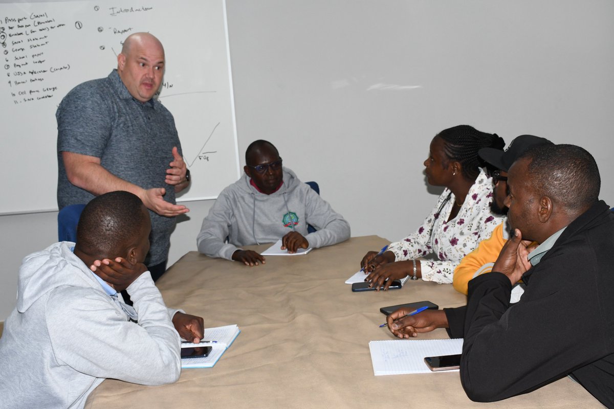 USEmbassyKenya's tweet image. Last week, Kenyan representatives joined @DHSgov Homeland Security Investigations & @StateINL in Botswana to exchange expertise and strengthen efforts to combat trafficking in persons, enhancing regional security & fighting transnational crime. #EndTrafficking