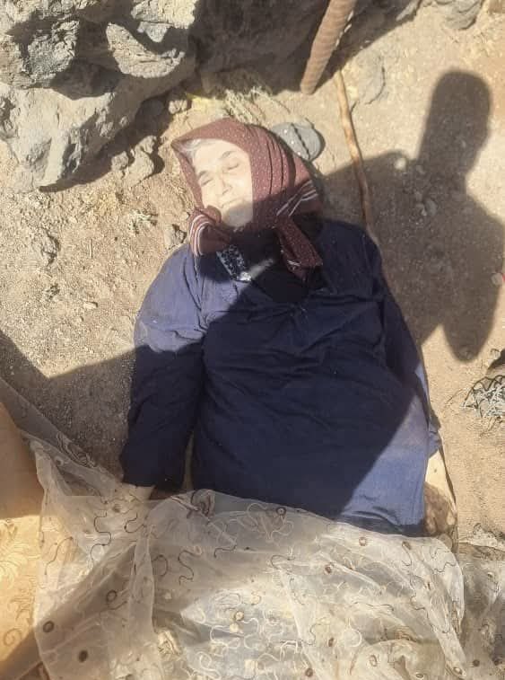 ZamoutWisam's tweet image. و كالعادة بعد مليون جريمة من الخونة
حتى نبين أنه نحن إنسانيين وأنه نحن مو مثلهن بنمسك صورة وبنعيد نشرها ألف مرة لحتى نعطي براءة ذمة للمعتدي ، حتى تتغير السردية من إرهاب و خيانة واعتداء وتهجير إلى صورة تصبح هي عنوان المرحلة .
مع الغلم أنه الدولة و قبل ما تخطو خطوة واحدة في…