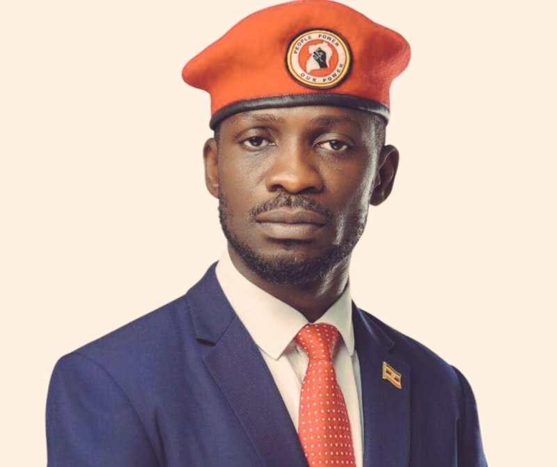 Thuso1Africa's tweet image. Ugandans, Bobi Wine is going to contest the 2026 presidential election. Are you voting for him, a young progressive leader, or you will still vote for the 100 year old useless grandfather Yoweri Museveni?
