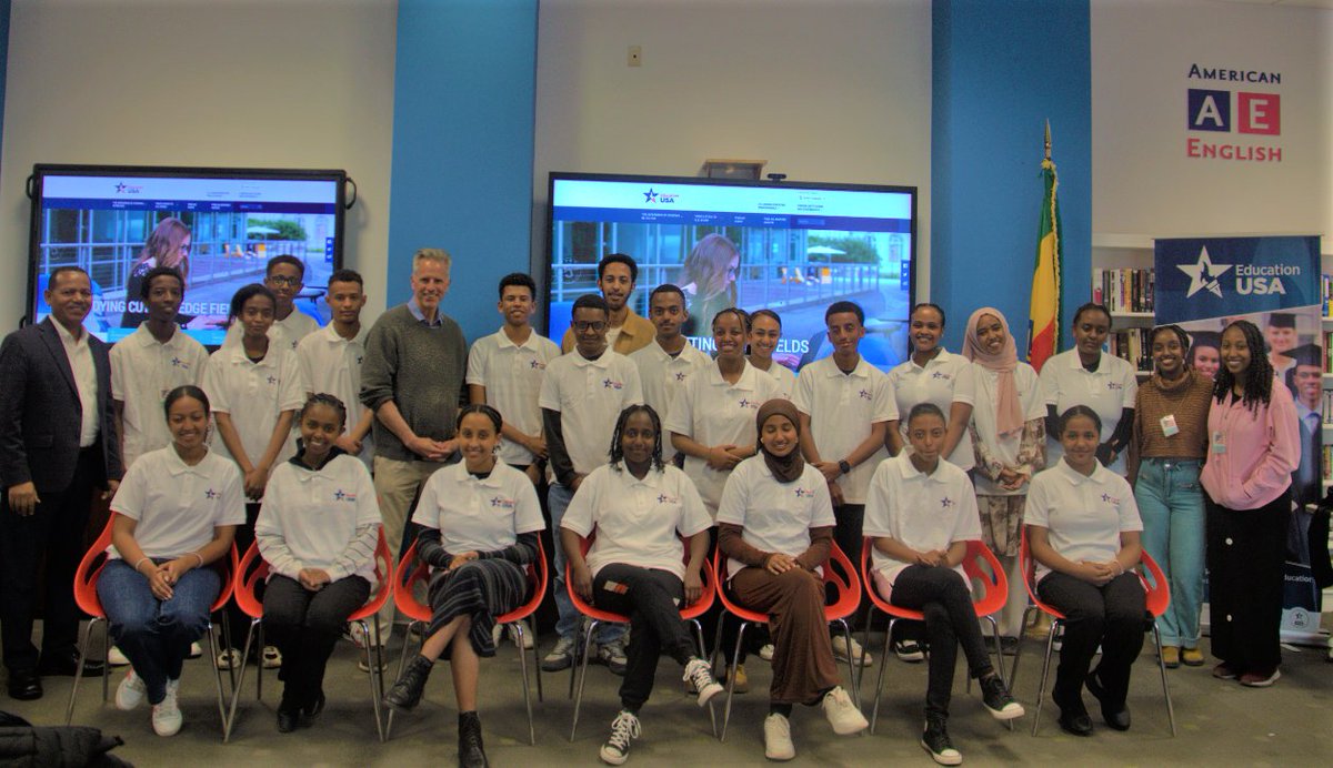 USEmbassyAddis's tweet image. This week, our EducationUSA Center launched its 2025 Cohort of the EducationUSA Scholars Program (ESP) with support from the @StateDept Bureau of Educational and Cultural Affairs (ECA). This program empowers Ethiopia's brightest students to pursue higher education in the U.S. and…