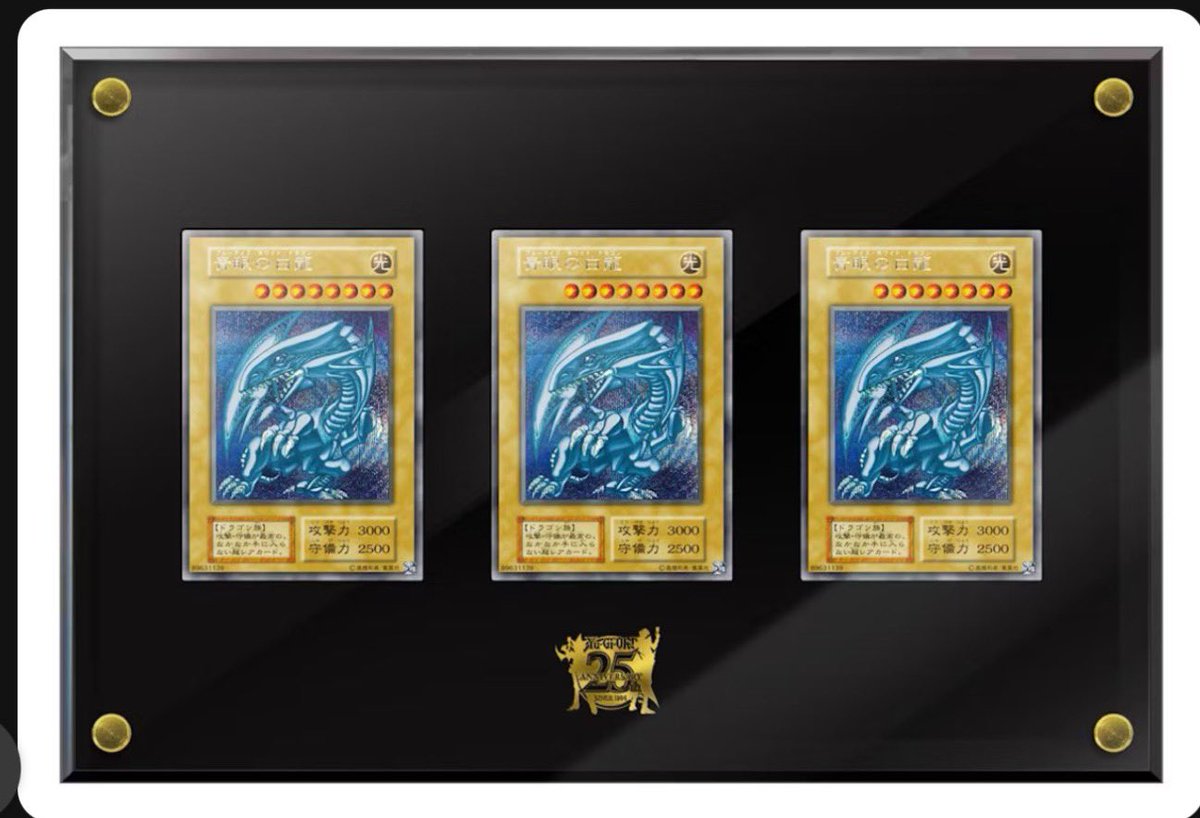 LeeVee_Comics's tweet image. Anyone own one of these know how sealed the sides are? Im worried about molds and moisture softening the cards in the longterm since im in a pretty humid country atm
Appreciate tagging in any collector &lt;3
