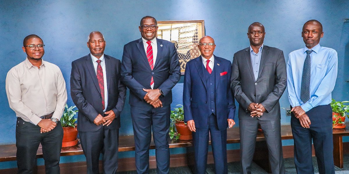 NationMediaGrp's tweet image. Yesterday, our Group Managing Director and CEO, Geoffrey Odundo hosted a delegation from the Institute of Directors Kenya led by Chairman, Dr. Nelson Kuria and CEO, Prof. Charles Mayaka. They discussed collaboration opportunities particularly in empowering leaders, enhancing…