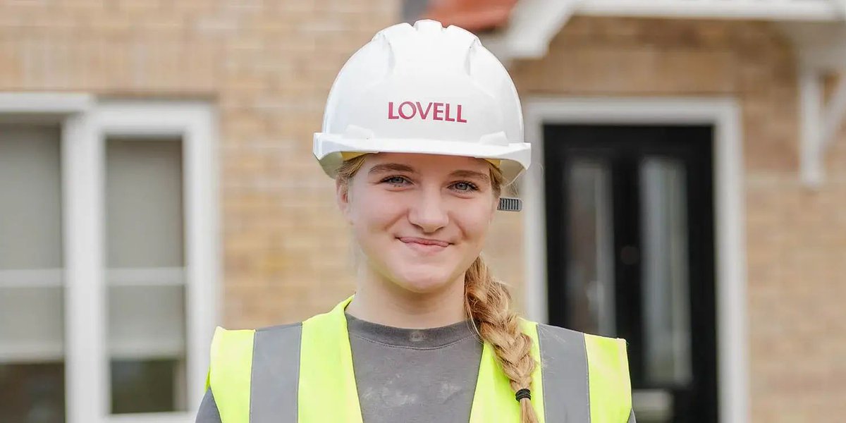ConstructureUk's tweet image. 👷 "It empowered me and made me feel like I wanted to get somewhere in life."
At just 17, Jasmine Antonellou stood in the House of Commons as a finalist for the Young Builder of the Year Award.
🔗 Nominate a young person today: ybuk.org/nominations