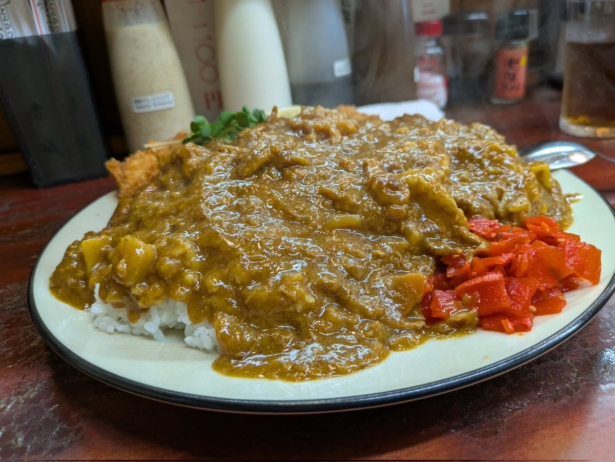 pendori2525's tweet image. ランチに『とんかつ赤城』
1年ぶりのカツカレーチャレンジ💪💪
ドカ盛り完食しましたぉ🥄🍛
フォロワーさんでドカ盛りを求めてる方に
オススメです(◍•ᴗ•◍)