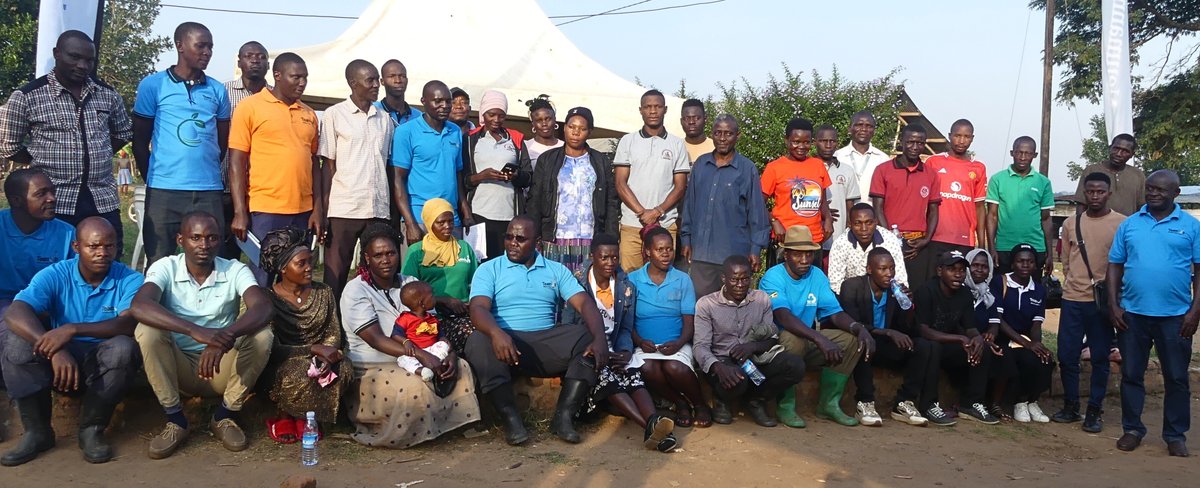 TeamUpUG's tweet image. We held Cool Parent Dialogues in Kakindu & Ssekanyonyi subcounties, bringing parents & youth together to talk land, farming, health & water.
Youth asked parents to trust them with land and capital to replicate good practices learned.
#TeamUpUganda #SRHR #agriculture #Water