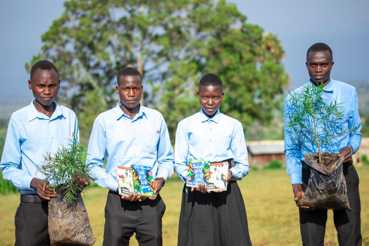 UNDPUganda's tweet image. We need urgent action on a global scale to ensure Uganda’s mountain ecosystems including Mount Elgon are protected.
We need to Invest locally in protecting our unique ecology & biodiversity.
📸Tree planting activity ahead of the #ElgonHalfMarathon on 1st Nov. 2025.