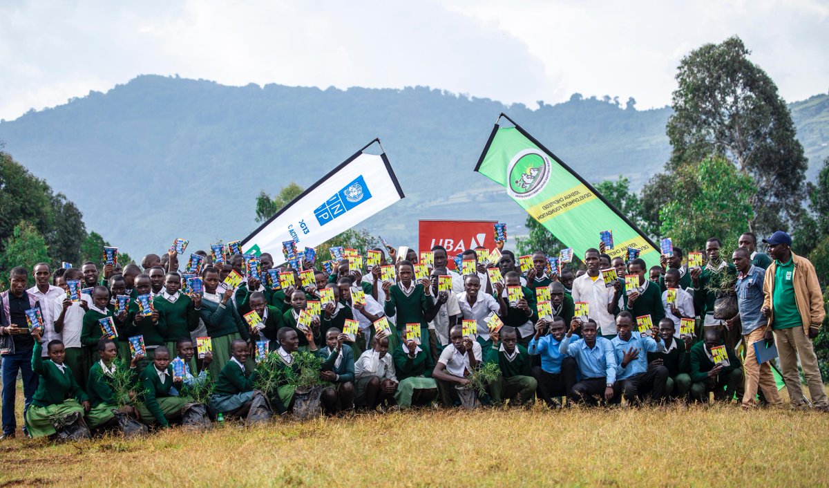 UNDPUganda's tweet image. We need urgent action on a global scale to ensure Uganda’s mountain ecosystems including Mount Elgon are protected.
We need to Invest locally in protecting our unique ecology & biodiversity.
📸Tree planting activity ahead of the #ElgonHalfMarathon on 1st Nov. 2025.