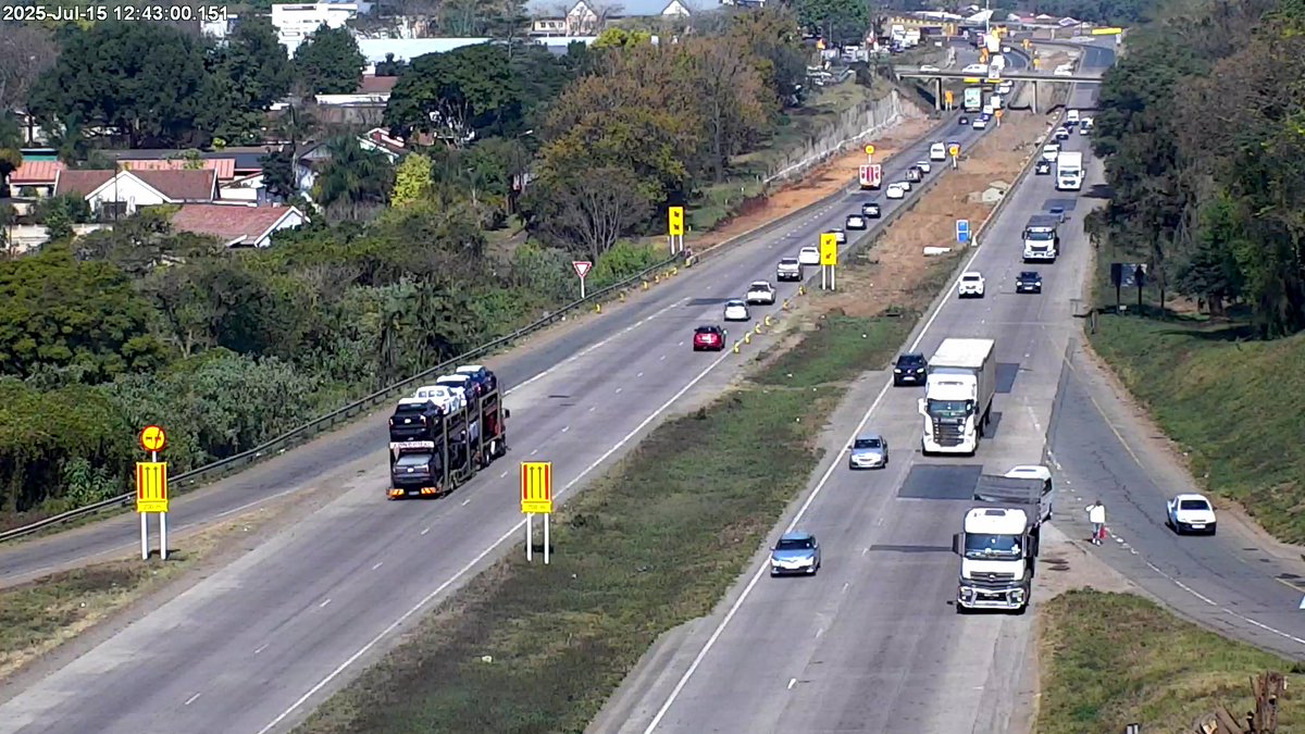 i_trafficKZN's tweet image. Roadworks
N3 Bi-directional between Cato Ridge I/C and New England Rd I/C: Restricted lanes: Drive Carefully
For more info
i-traffic.co.za/region/KwaZulu…