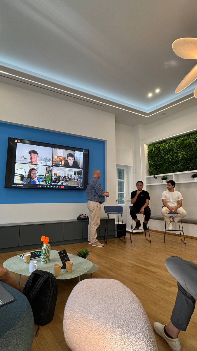 Scallop_io's tweet image. 🇬🇷Scallop has landed in @SuiHubEU Athens for the OceanDAO Summit!

If you&apos;re a Sui builder in the area, we look forward to connecting with you!🤝