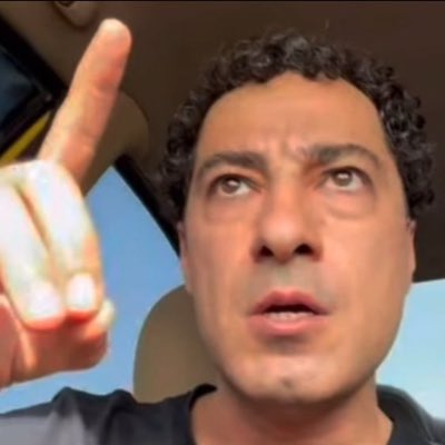 BlueSuspect1's tweet image. ۱۲ ساعته آب خونه پدر زنم قطع شده وسایلشو جمع کرده برگرده افغانستان
دارم میرم اونجا امیدوارم چرت گفته باشه