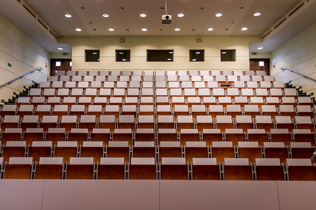 RegioneVeneto's tweet image. Approvati il Piano regionale annuale degli interventi di attuazione del Diritto allo Studio Universitario, l’affidamento alle Università del Veneto della gestione delle borse di studio e della riscossione della tassa per il Diritto allo Studio. A.A. 25/26
url.regve.it/r/DGR_774-25