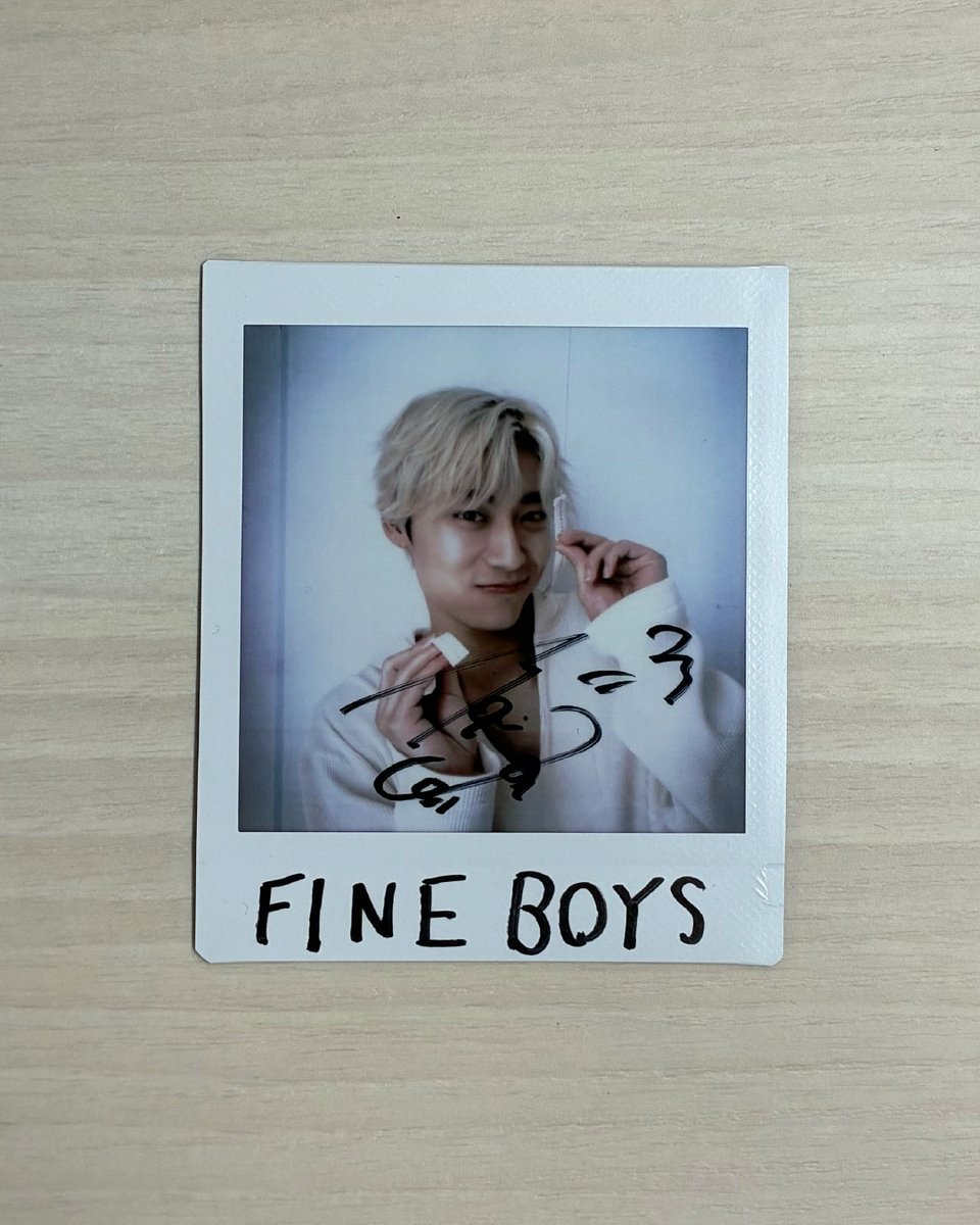 FINEBOYS_JP's tweet image. 【Xプレゼント企画】
FINEBOYS8月号にご登場いただいてる、#アロハ さん(#超特急 )のサイン入りチェキを1名様にプレゼント!
@FINEBOYS_JPをフォロー&この投稿をRPしてご応募ください!
ご当選の方にのみDMをお送りいたします。締め切りは7月31日(木)正午まで!