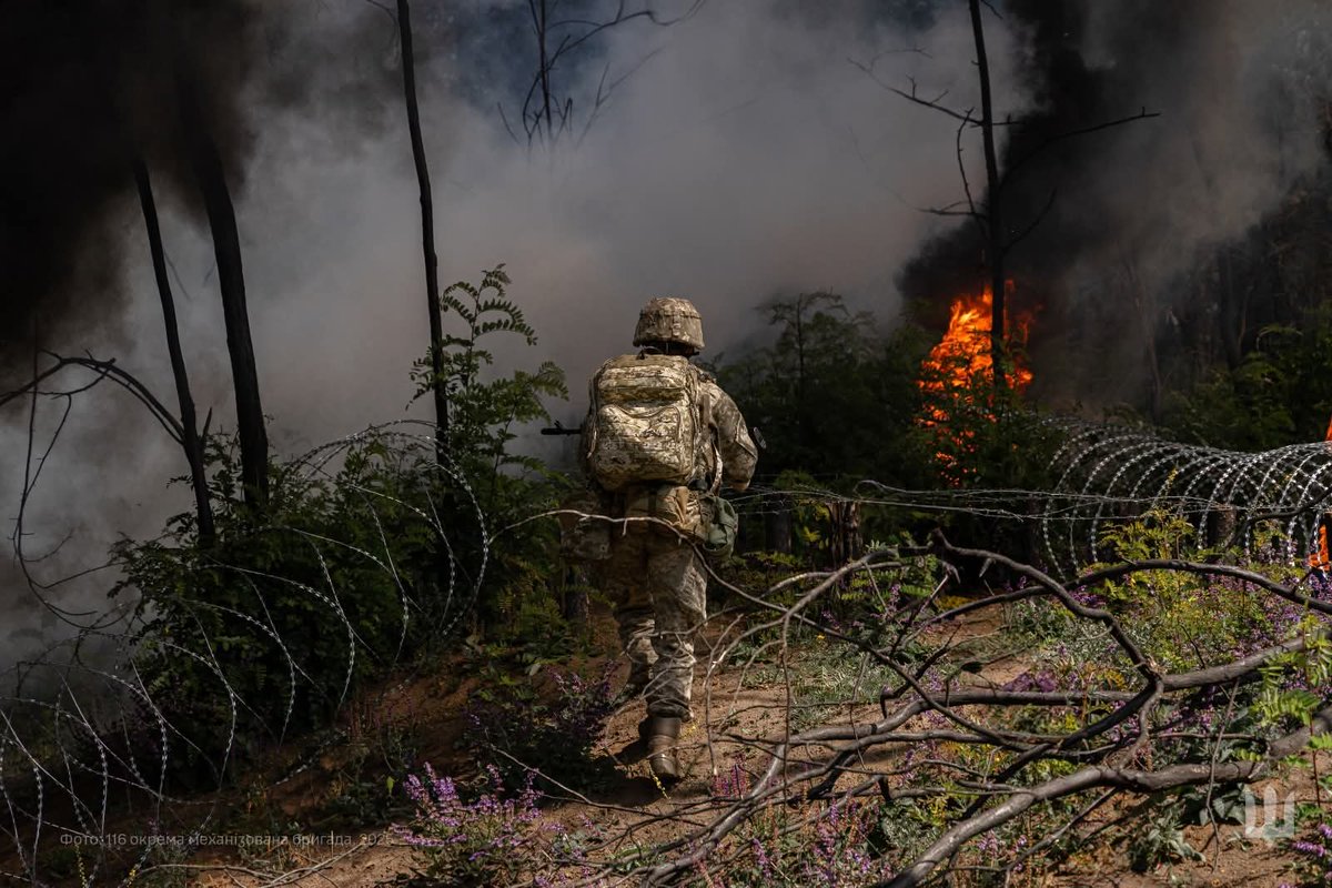 GeneralStaffUA's tweet image. На полігоні 116 ОМБр постійно триває підготовка — підрозділи бригади відпрацьовують завдання в умовах максимального наближення до реального бою. Це — основа майбутніх перемог.
Комунікаційний підрозділ 116 окремої механізованої бригади
#підготовкаЗСУ2025
