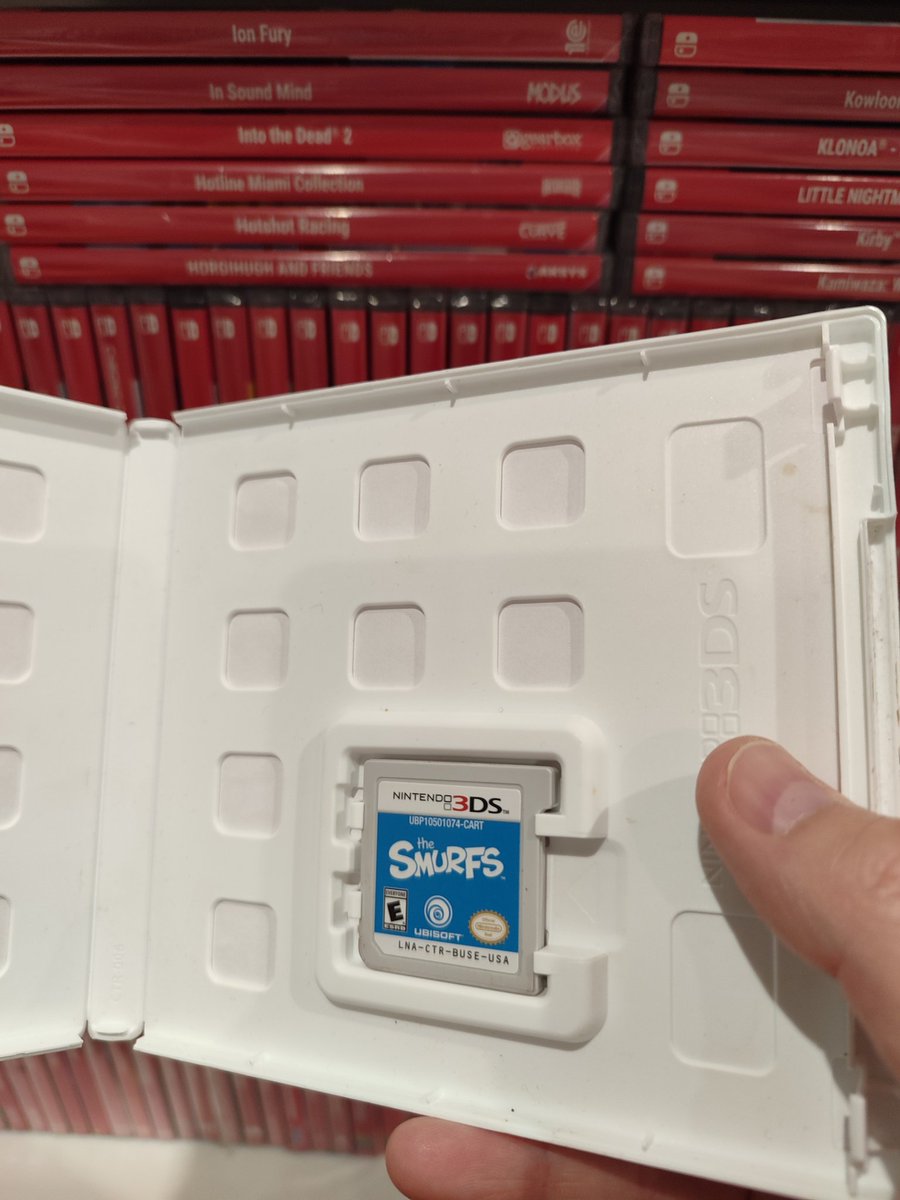 Korrupio (@korrupio) on Twitter photo ‼️Compras un juego en el <a href="/CashConvertersE/">Cash Converters</a> y esto es lo que te llega, ya no voy a hacer ningún comentario al respecto de la embriagadora portada blanca, el principal problema es que ni tan siquiera funciona este juego en las consolas de aquí, es un cartucho americano 🤦, NO PAL😡 ‼️Compras un juego en el <a href="/CashConvertersE/">Cash Converters</a> y esto es lo que te llega, ya no voy a hacer ningún comentario al respecto de la embriagadora portada blanca, el principal problema es que ni tan siquiera funciona este juego en las consolas de aquí, es un cartucho americano 🤦, NO PAL😡