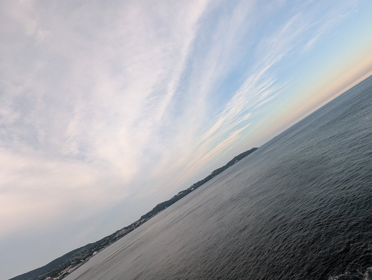 taka43444344's tweet image. 夕景の空と海
涼しい風が吹いてます👍