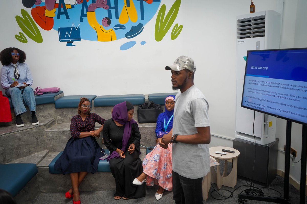 HumAngleFdn's tweet image. We wrapped up the #HTCIF2025 with a visit to @Dataphyte. Our fellows had a lovely time learning and asking questions on how to leverage data for civic engagement.