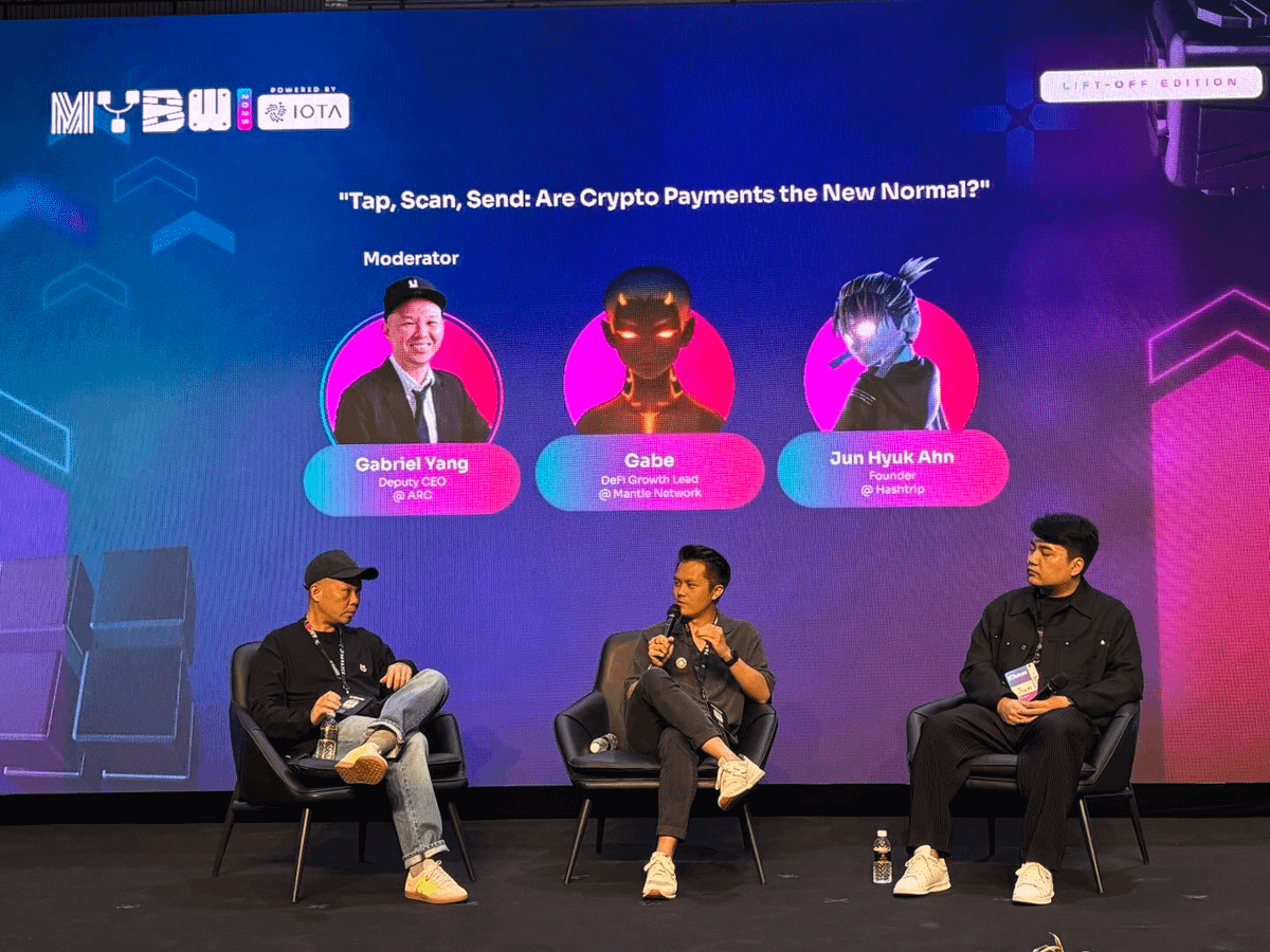 0xMantleKR's tweet image. “법정화폐와 암호화폐의 경계를 흐리기 위해서는, 양쪽 자산을 원활하게 이동시킬 수 있는 프로덕트가 필요합니다.”— @MalaysiaBCW에서 @0xGabe_가 전한 메시지입니다.
맨틀 네트워크가 구동하는 UR. 뱅킹을 위한 블록체인으로서의 안전하고, 확장 가능하며, 상호운용 가능한 인프라를 통해 저희는 두…