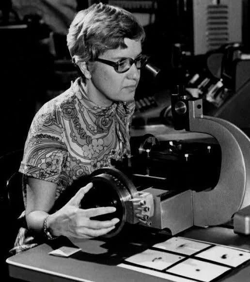 How many times have men used the “but we have no Ladies toilet” excuse to keep women out of the workplace? The Carnegie Institution tried this in 1965 with Woman of the Day astronomer Vera Rubin when she applied to observe at the Palomar Observatory.

She cut out a little paper