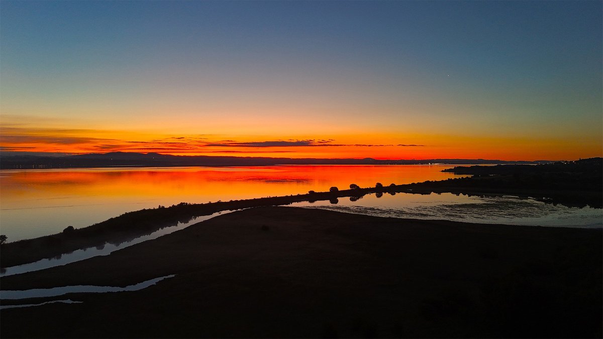 BBC Scotland News (@bbcscotlandnews) on Twitter photo Kevin Hamill captured this stunning sunrise looking over a lagoon near Bo'ness onto the Forth.
📷 Send your pictures of Scotland to ➡ ScotlandPictures@bbc.co.uk
See more of your photos from around Scotland ➡ bbc.in/4eXBevE Kevin Hamill captured this stunning sunrise looking over a lagoon near Bo'ness onto the Forth.
📷 Send your pictures of Scotland to ➡ ScotlandPictures@bbc.co.uk
See more of your photos from around Scotland ➡ bbc.in/4eXBevE