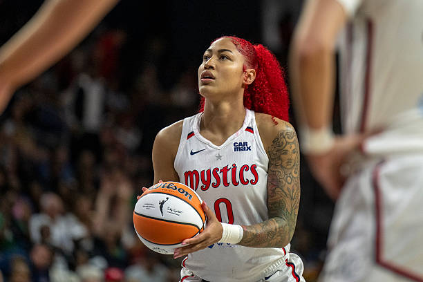 DailyNBAStats's tweet image. Shakira Austin today:
17 points
6 rebounds
2 assists
4 steals
2 blocks
57% FG
The Mystics lost to the Sparks by 7