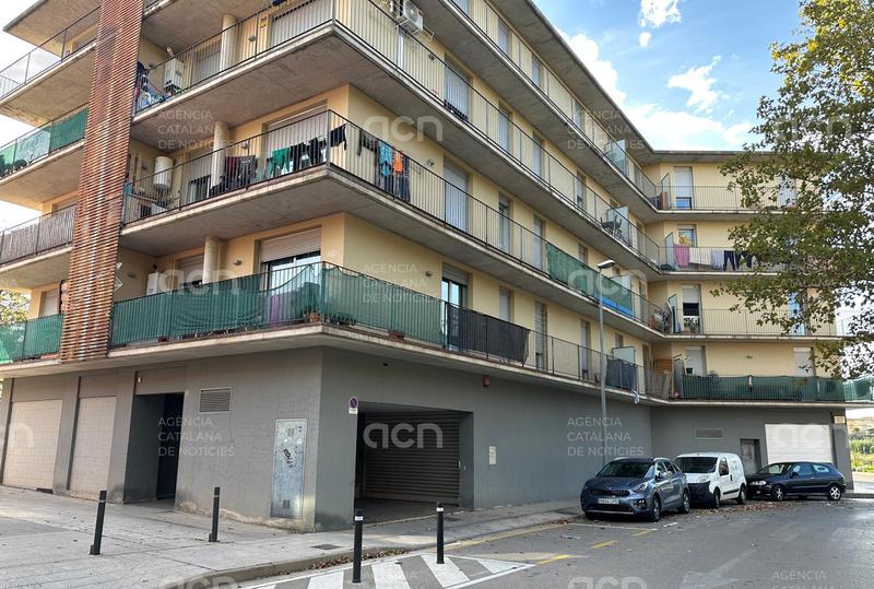La Bisbal d'Empordà passa de cinc ocupacions per setmana a una per mes arran de l'acord de l'Audiència de Girona. L'Ajuntament destaca que l'oficina antiocupacions oberta fa vuit mesos és "determinant" per coordinar veïns i policia
ow.ly/JrJo50WtLc9