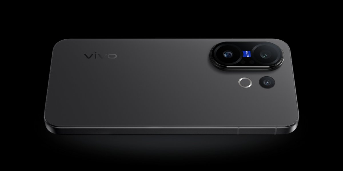 Q5. What is the fast charging capacity of the vivo X200 FE?
A. 90W FlashCharge
B. 33W FlashCharge
#winX200FE #vivoX200FE #ZEISSImageProPacked