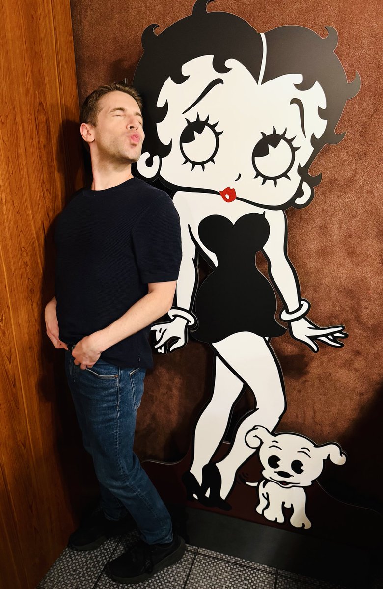 Jeff__Benjamin's tweet image. Can't overemphasize how inspired I left @BoopTheMusical. Such a colorful, smart and FUNNY show that allows a character so classic be redefined on completely new terms — a reminder that we can redefine ourselves and set our own rules at any point too ❤️🖤
instagram.com/p/DMcJQhGupjd/…