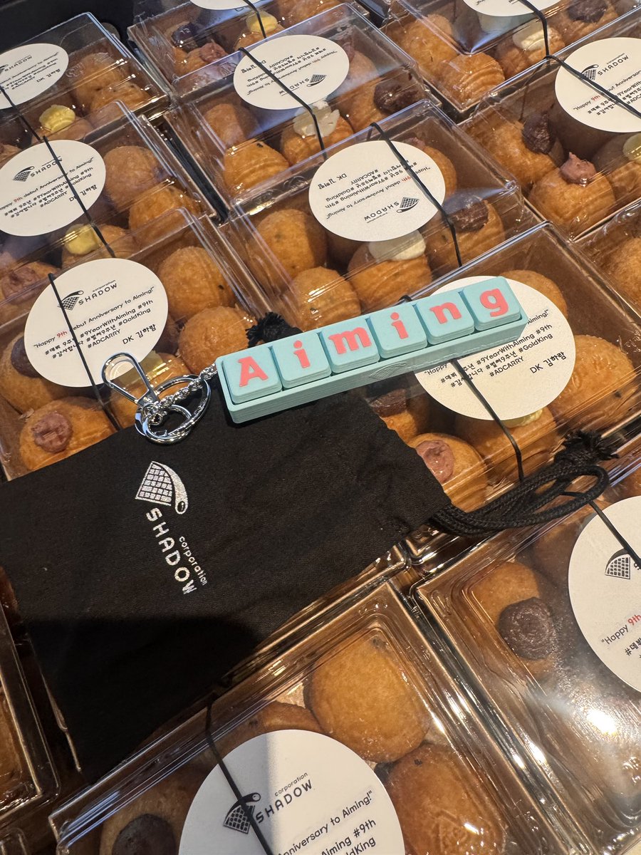 ShadowCorpAgent's tweet image. 🎉 Happy Aiming's Day 🎉

Thank you for supporting him and enjoy Aiming's day at LOL Park !!

#Shadowcorp #Aiming #Esports #Agency
#Event #Anniversary