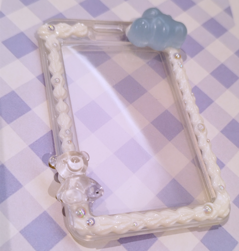 plusalpha0301's tweet photo. \B型事業所の手作り💡/
高透明ちゅるちゅるホイップ&うるうるパーツの #ヘルプマークケース🍬
使う人の「目立ちすぎて抵抗がある…」の声から誕生しました🫧
#ホイップデコ #レジン #ハンドメイド #URUURU https://t.co/xh6AEDHb45