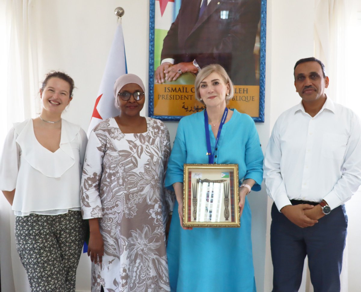 UEaDjibouti's tweet image. Visite de courtoisie de l'Ambassadeure de l'UE, Dr Denisa-Elena IONETE, au Président de l’Université de Djibouti, Dr Djama MOHAMED HASSAN @univdjibouti. Un échange chaleureux sur le rôle clé de l’enseignement supérieur et l’engagement de l’UE en faveur de la jeunesse djiboutienne