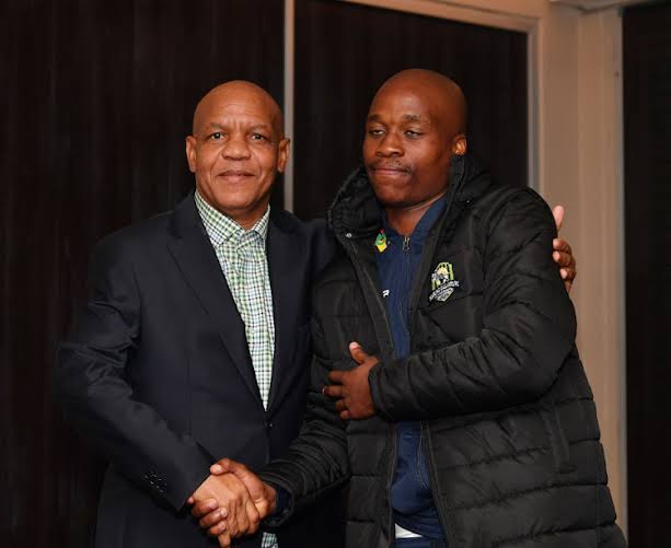UnplayableZA's tweet image. ๐ง๐๐๐ ๐จ๐ฃ๐๐๐ง๐!
Marumo Gallants new signing Darrel Matsheke has been told he's not in the coach's plans.
He didn't travel with the team to Rustenburg for camp and trains with players also left behind, such as Phathutshedzo Nange, Tshepo Rikhotso and Rewaldo Prins.