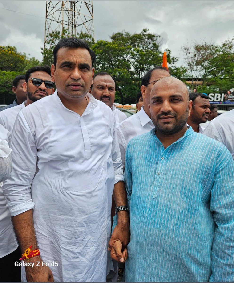SyedKareemull's tweet photo. Happy Birthday Chamala Kiran Kumar Reddy sahab bhongir MP @kiran_chamala sahab https://t.co/YQbFPRTSLU