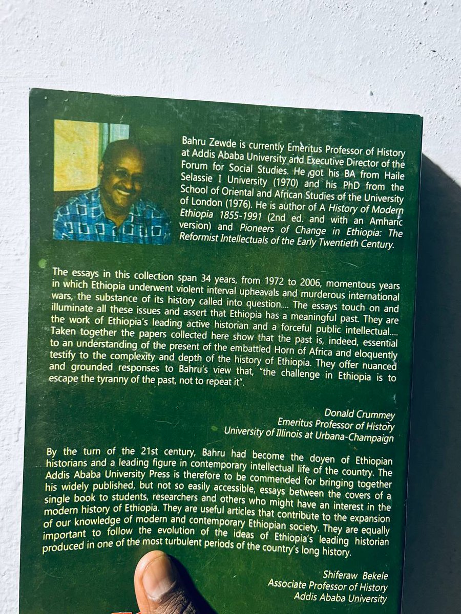 📖 “Society &amp; State and History”

Selected Essays

A Book By Bahru Zewde (Prof)

Page Count : 512

Publisher : Addis Ababa University Press (2008 G.C)

~

Inbox Us @Zerafb To Order. Shipping Worldwide 🇺🇸🇮🇸🇨🇦🇰🇷 🇿🇦 🌎 &amp; Delivering Locally.