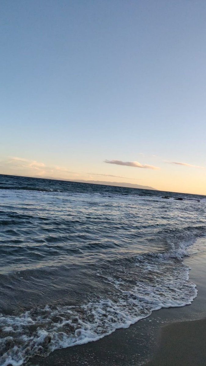 “Birine deniz gibi huzur verdim, o ise fırtına olup içimi dağıttı.”