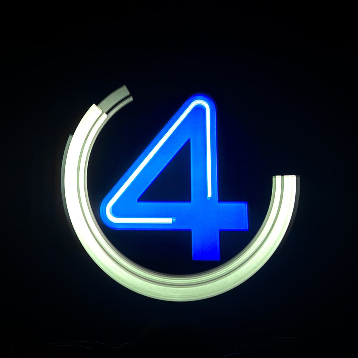 evamuvon's tweet image. fantastic four was pretty good, i might even say it’s… nah, nevermind…